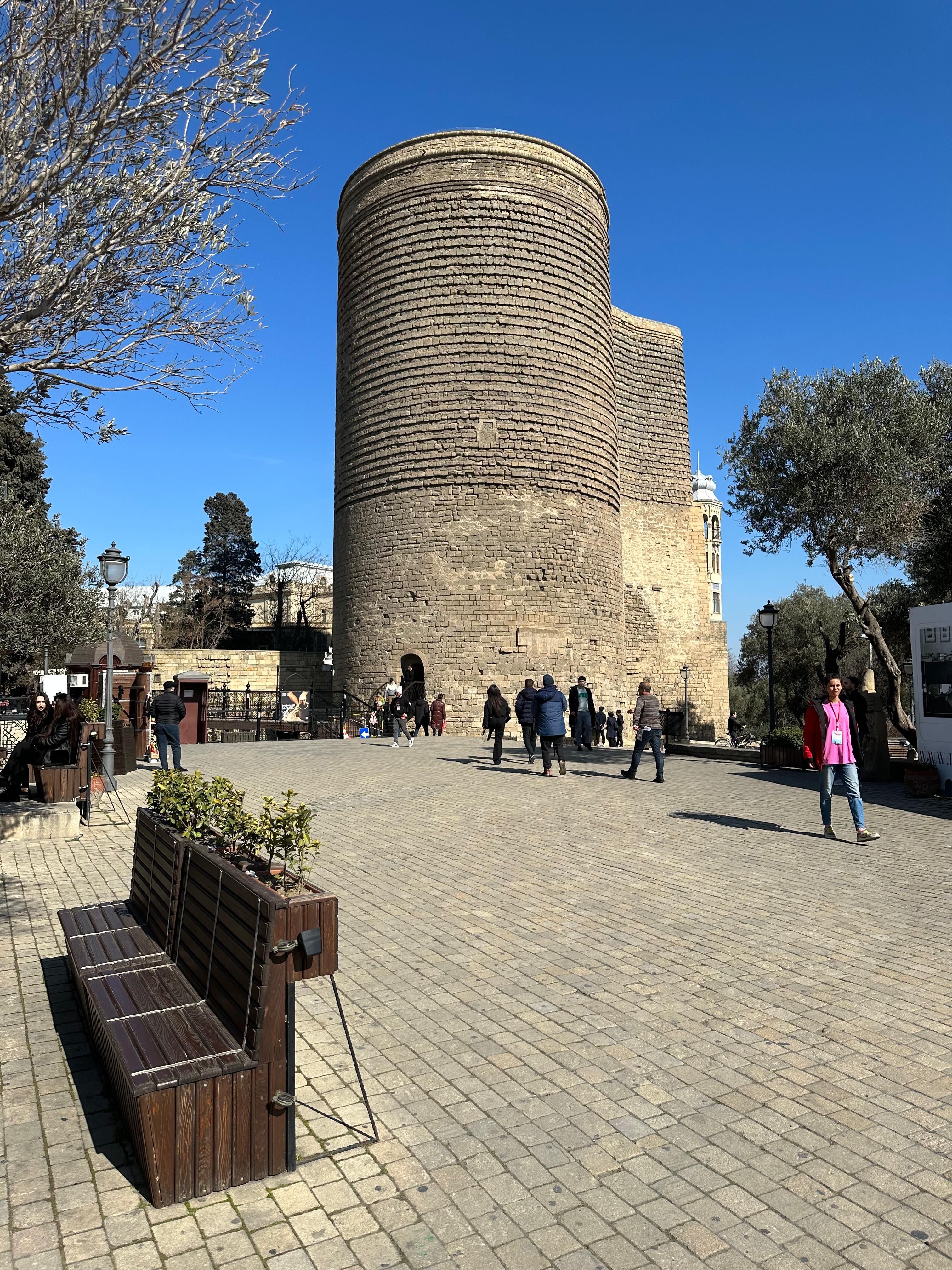 Девичья Башня в Ичери-Шехер — Баку. Фото 1